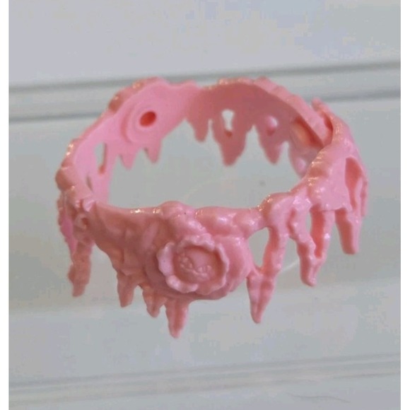 Mattel Other - Monster High Honey Swamp Frights Camera Action Pink Belt Doll Accessory